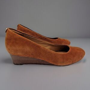Clarks Vendra Bloom Brown Suede Wedge Heels Women's 8.5 Career Office Academia